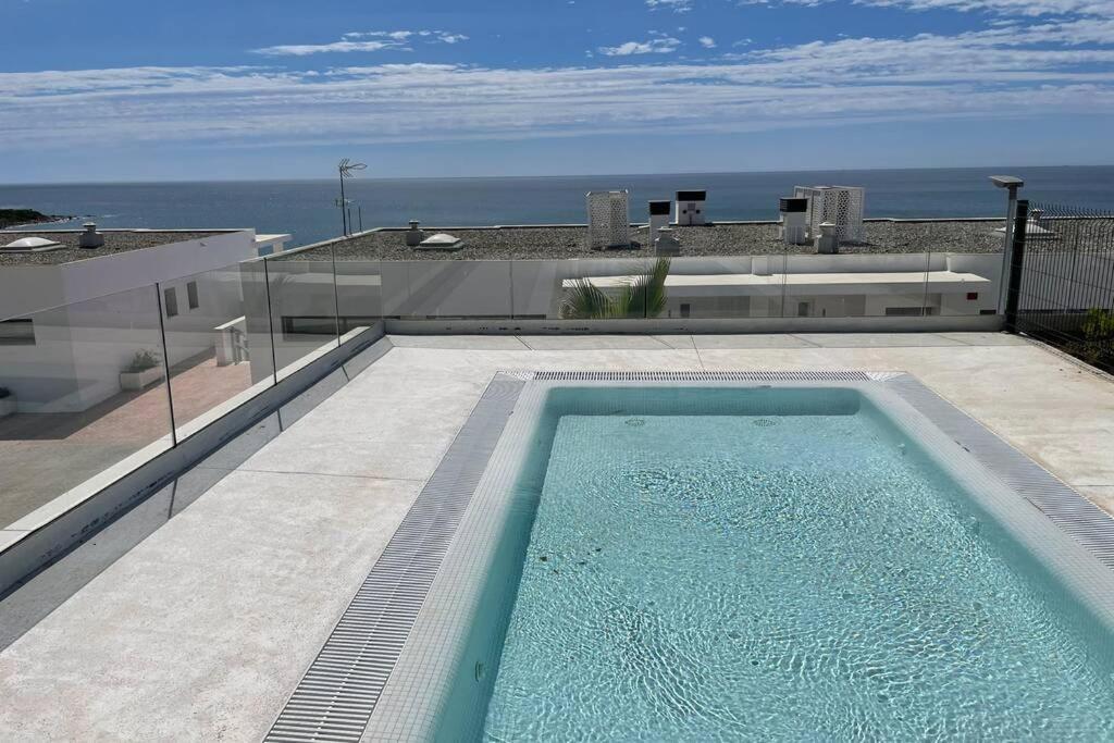 Modern 2 Beds Apartment In Alcaidesa Εξωτερικό φωτογραφία