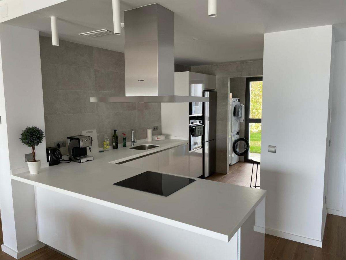 Modern 2 Beds Apartment In Alcaidesa Εξωτερικό φωτογραφία
