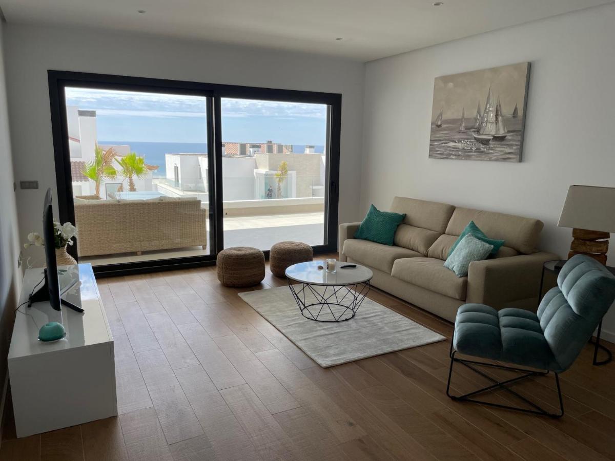 Modern 2 Beds Apartment In Alcaidesa Εξωτερικό φωτογραφία